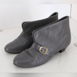 Tic-Tac-Toes gray BobbiBoot Leather gold buckle strap Pull-On Booties  Size 8W